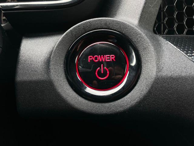 Photo of 2024 Silver Metallic Honda CR-V Hybrid