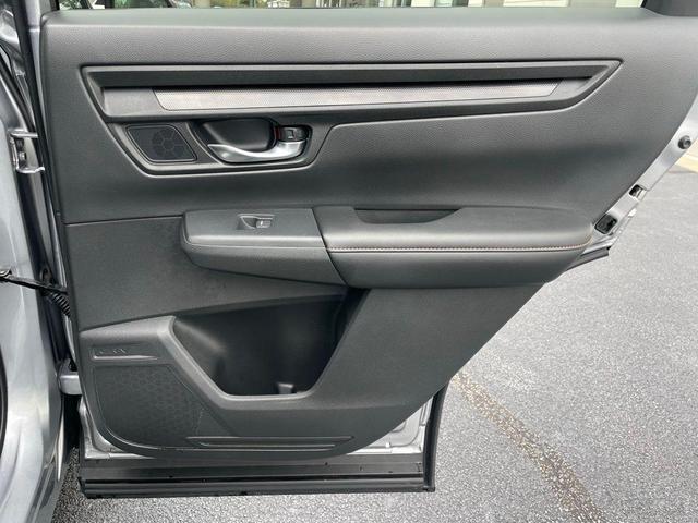 Photo of 2024 Silver Metallic Honda CR-V Hybrid