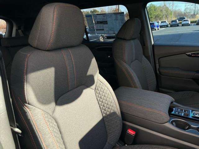 Photo of 2025 Platinum White Pearl Honda Pilot