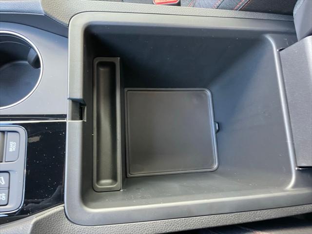 Photo of 2025 Platinum White Pearl Honda Pilot