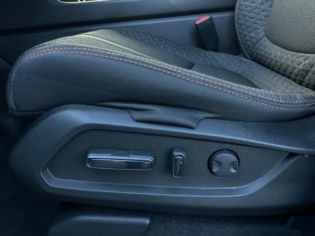 Photo of 2025 Platinum White Pearl Honda Pilot