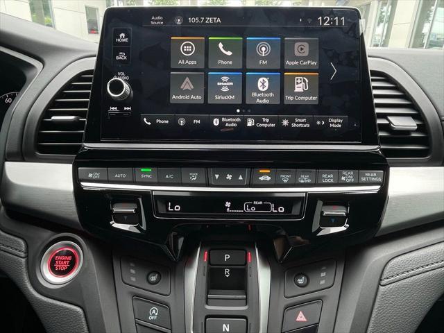 Photo of 2025 Platinum White Pearl Honda Odyssey