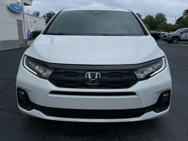 Photo of 2025 Platinum White Pearl Honda Odyssey