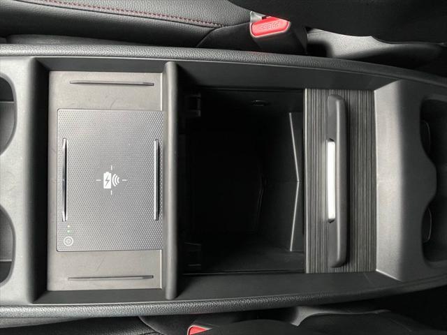 Photo of 2025 Platinum White Pearl Honda Odyssey
