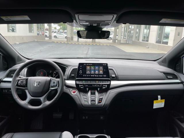 Photo of 2025 Platinum White Pearl Honda Odyssey