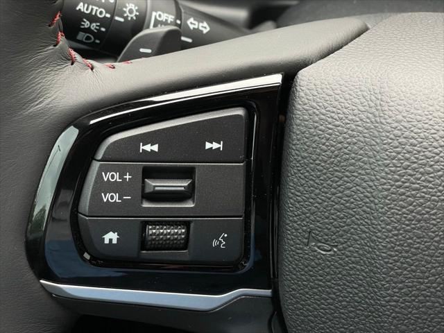 Photo of 2025 Platinum White Pearl Honda Odyssey
