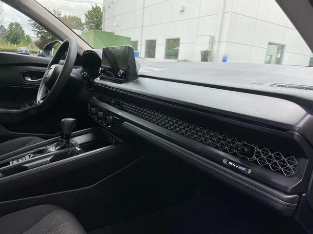 Photo of 2024 Gray Metallic Honda Accord