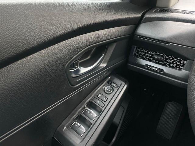 Photo of 2024 Gray Metallic Honda Accord