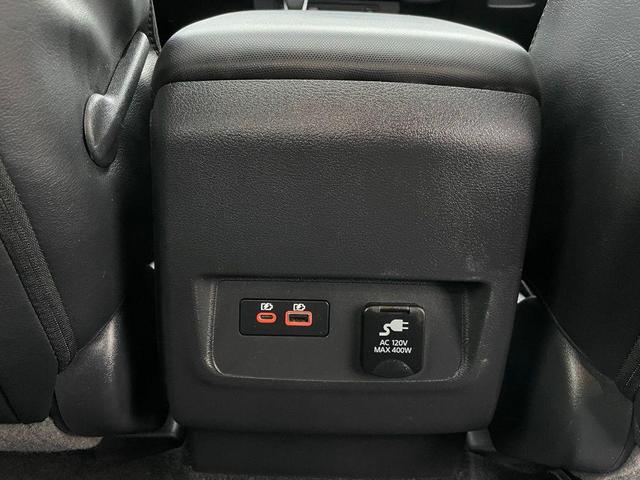 Photo of 2022 Tactical Green Metallic Nissan Frontier
