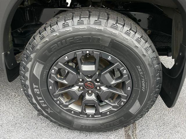 Photo of 2022 Tactical Green Metallic Nissan Frontier