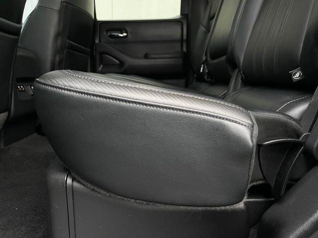 Photo of 2022 Tactical Green Metallic Nissan Frontier