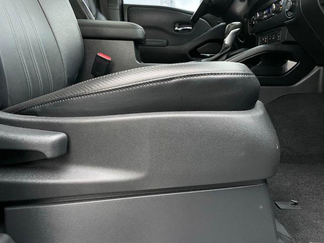 Photo of 2022 Tactical Green Metallic Nissan Frontier
