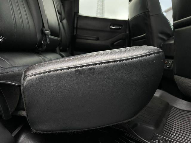 Photo of 2022 Tactical Green Metallic Nissan Frontier