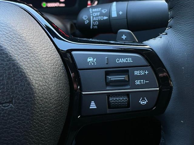 Photo of 2025 Platinum White Pearl Honda Accord Hybrid