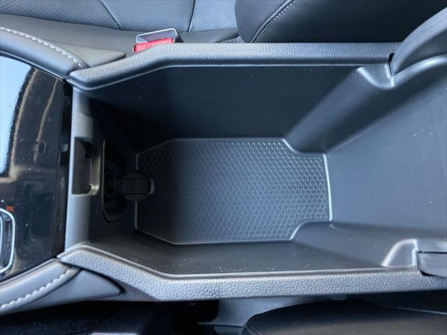 Photo of 2025 Platinum White Pearl Honda Accord Hybrid