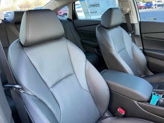 Photo of 2025 Platinum White Pearl Honda Accord Hybrid