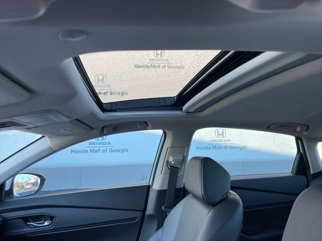 Photo of 2025 Platinum White Pearl Honda Accord Hybrid