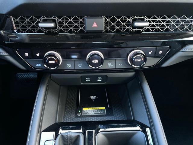 Photo of 2025 Platinum White Pearl Honda Accord Hybrid