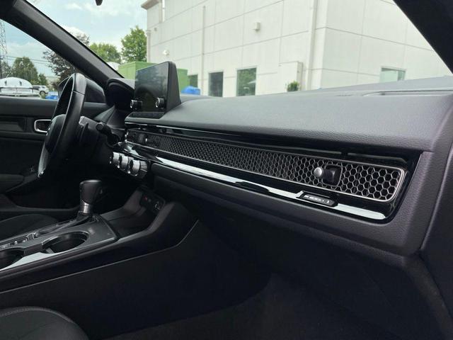 Photo of 2024 Gray Honda Civic