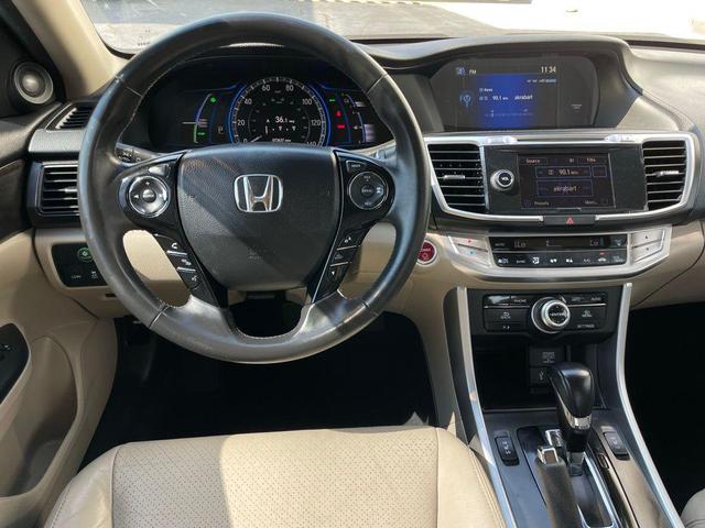 Photo of 2015 Champagne Frost Honda Accord Hybrid