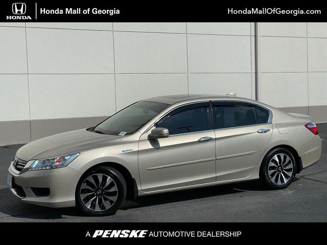 Photo of 2015 Champagne Frost Honda Accord Hybrid