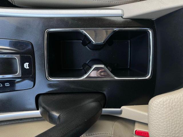 Photo of 2015 Champagne Frost Honda Accord Hybrid