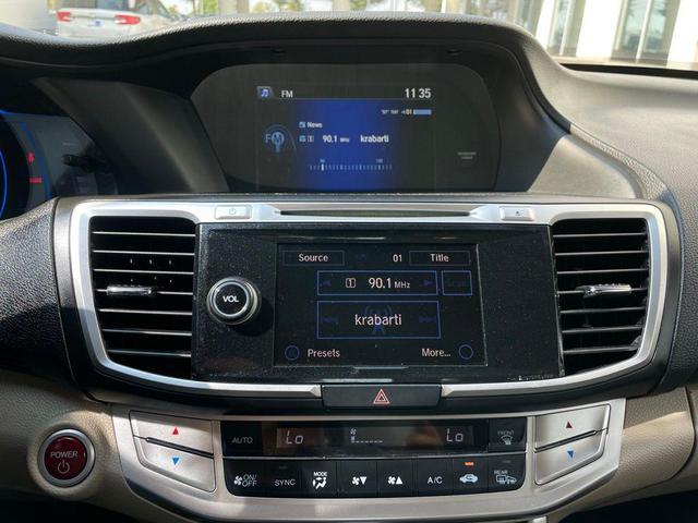 Photo of 2015 Champagne Frost Honda Accord Hybrid