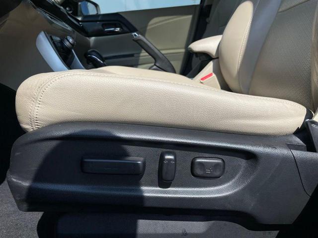 Photo of 2015 Champagne Frost Honda Accord Hybrid