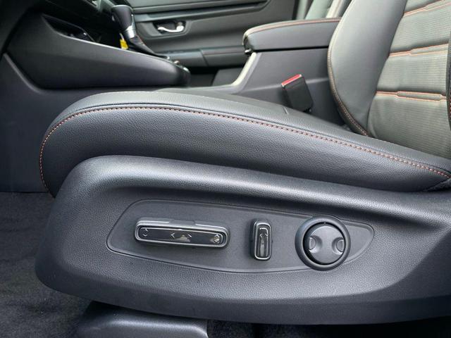 Photo of 2026 Meteorite Gray Metallic Honda CR-V Hybrid
