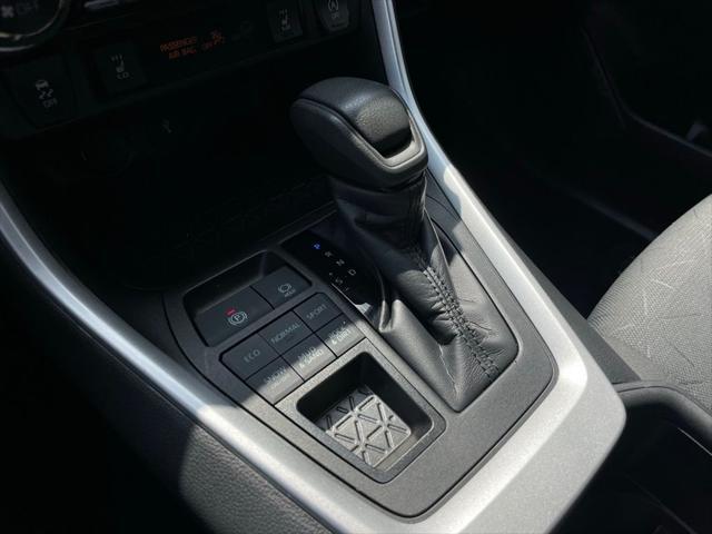 Photo of 2022 Midnight Black Metallic Toyota RAV4