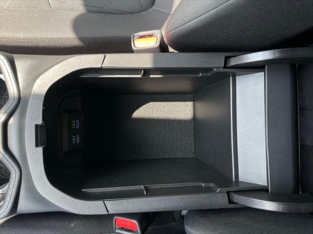 Photo of 2022 Midnight Black Metallic Toyota RAV4