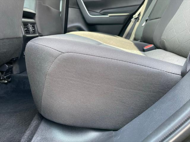 Photo of 2022 Midnight Black Metallic Toyota RAV4