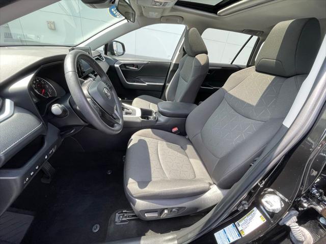 Photo of 2022 Midnight Black Metallic Toyota RAV4