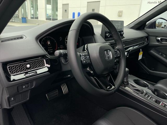 Photo of 2025 Platinum White Pearl Honda Civic