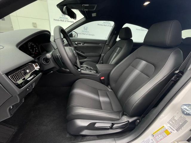 Photo of 2025 Platinum White Pearl Honda Civic