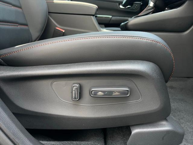 Photo of 2026 Crystal Black Pearl Honda CR-V Hybrid