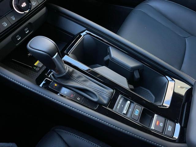 Photo of 2025 Platinum White Pearl Honda Accord Hybrid