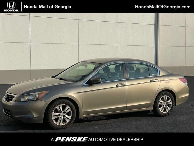 Photo of 2008 Bold Beige Metallic Honda Accord