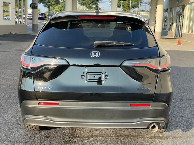 Photo of 2024 Crystal Black Pearl Honda HR-V
