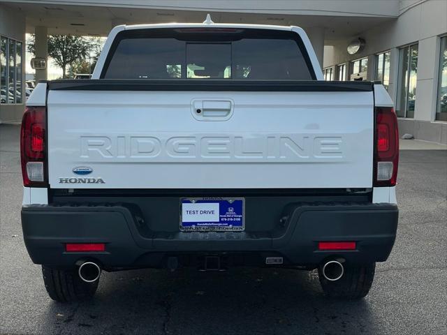 Photo of 2025 Platinum White Pearl Honda Ridgeline