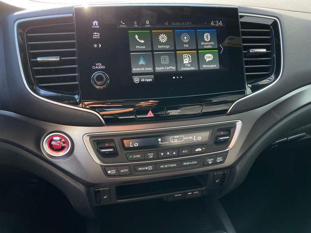 Photo of 2022 Platinum White Pearl Honda Pilot