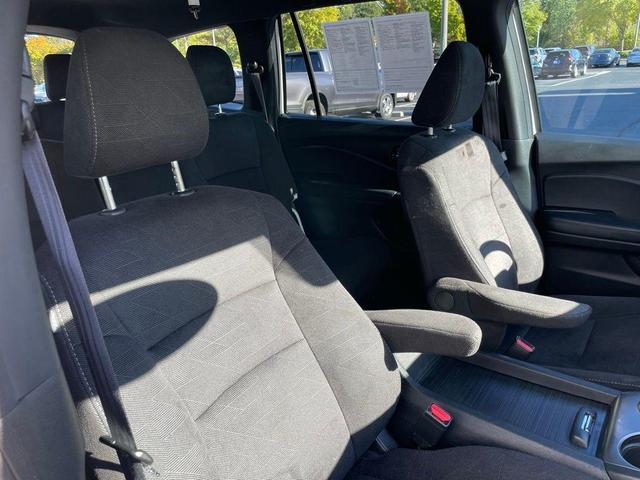 Photo of 2022 Platinum White Pearl Honda Pilot