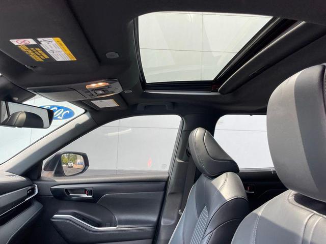 Photo of 2023 Ruby Flare Pearl Toyota Highlander