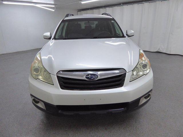 Photo of 2010 Satin White Pearl Subaru Outback