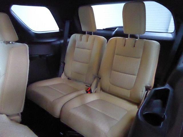 Photo of 2016 Shadow Black Ford Explorer