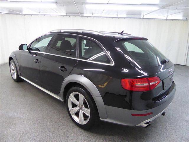Photo of 2014 Brilliant Black Audi allroad