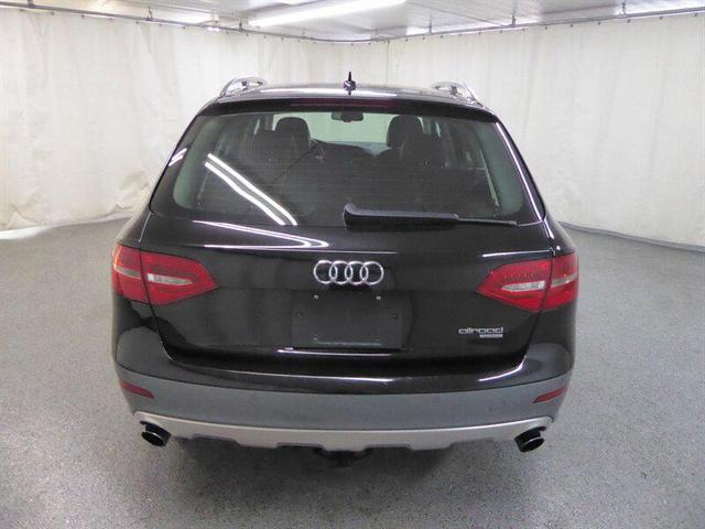 Photo of 2014 Brilliant Black Audi allroad