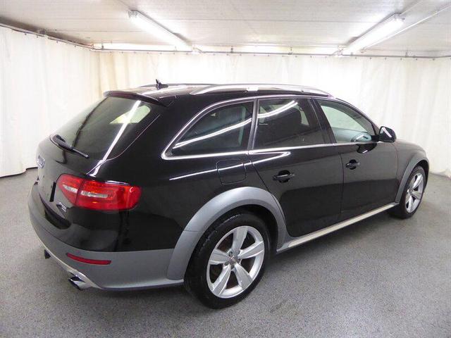 Photo of 2014 Brilliant Black Audi allroad