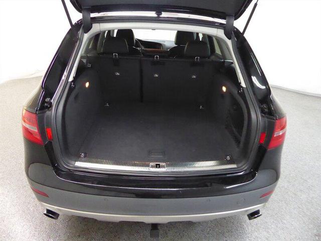 Photo of 2014 Brilliant Black Audi allroad