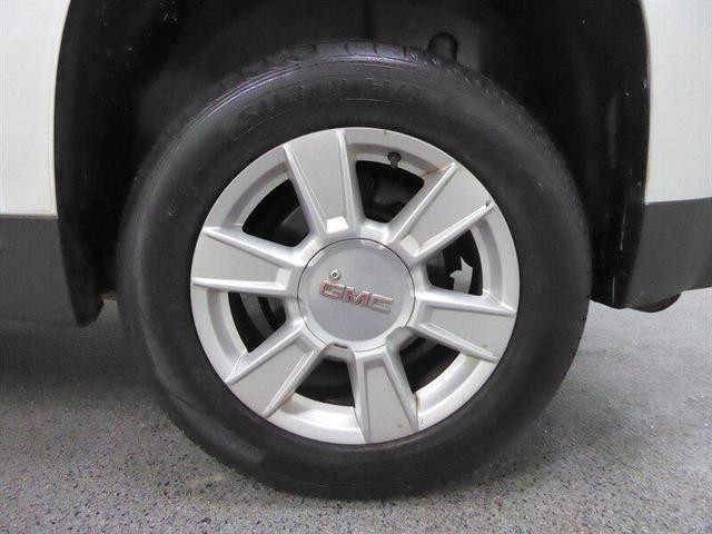Photo of 2013 Summit White GMC Terrain